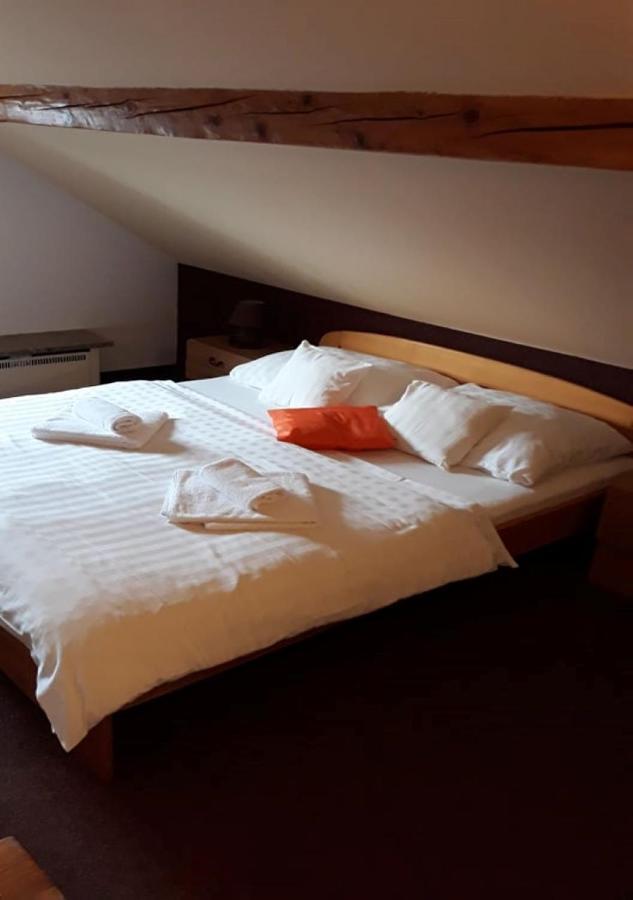 Hotel Garni Belveder Hřensko Eksteriør bilde