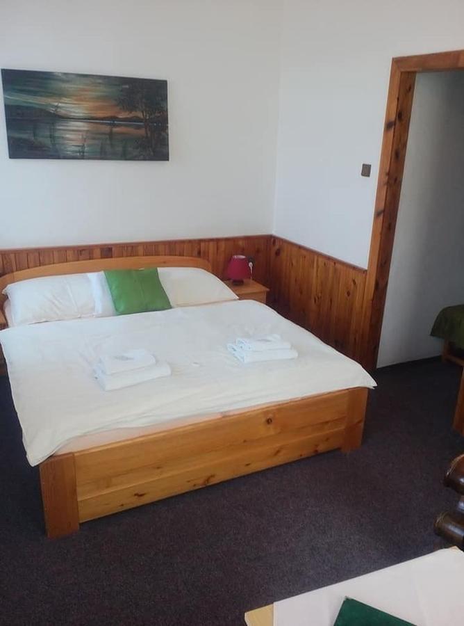 Hotel Garni Belveder Hřensko Eksteriør bilde