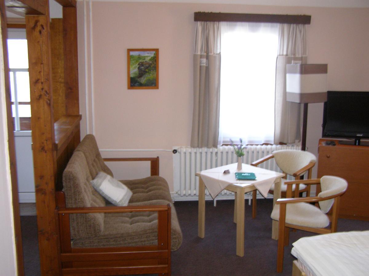 Hotel Garni Belveder Hřensko Eksteriør bilde