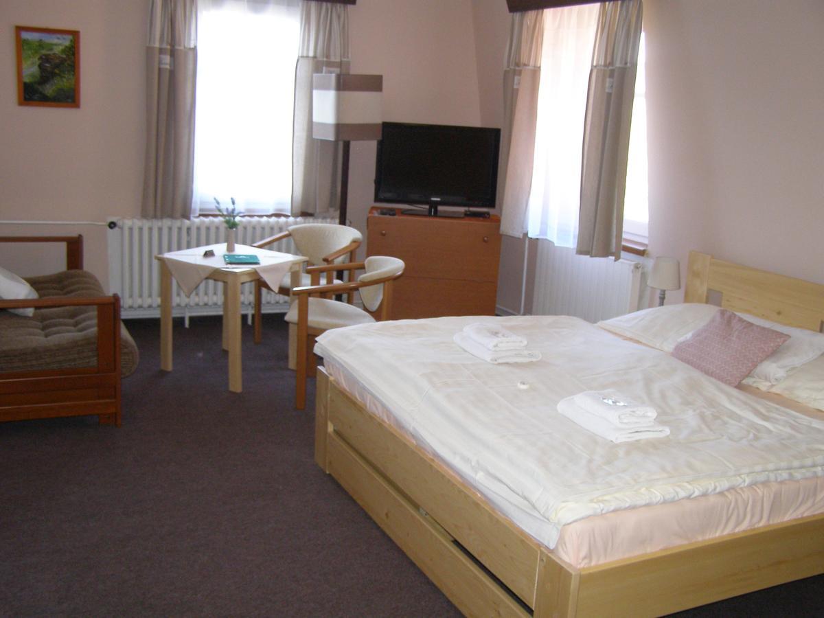 Hotel Garni Belveder Hřensko Eksteriør bilde