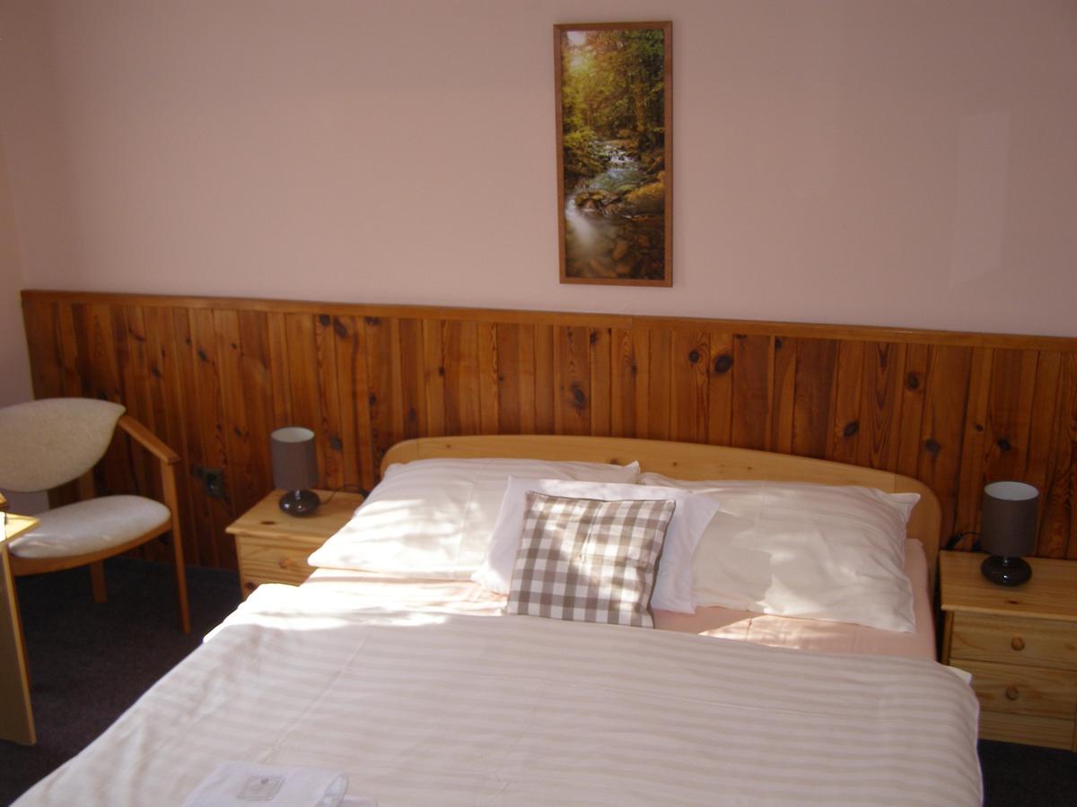Hotel Garni Belveder Hřensko Eksteriør bilde